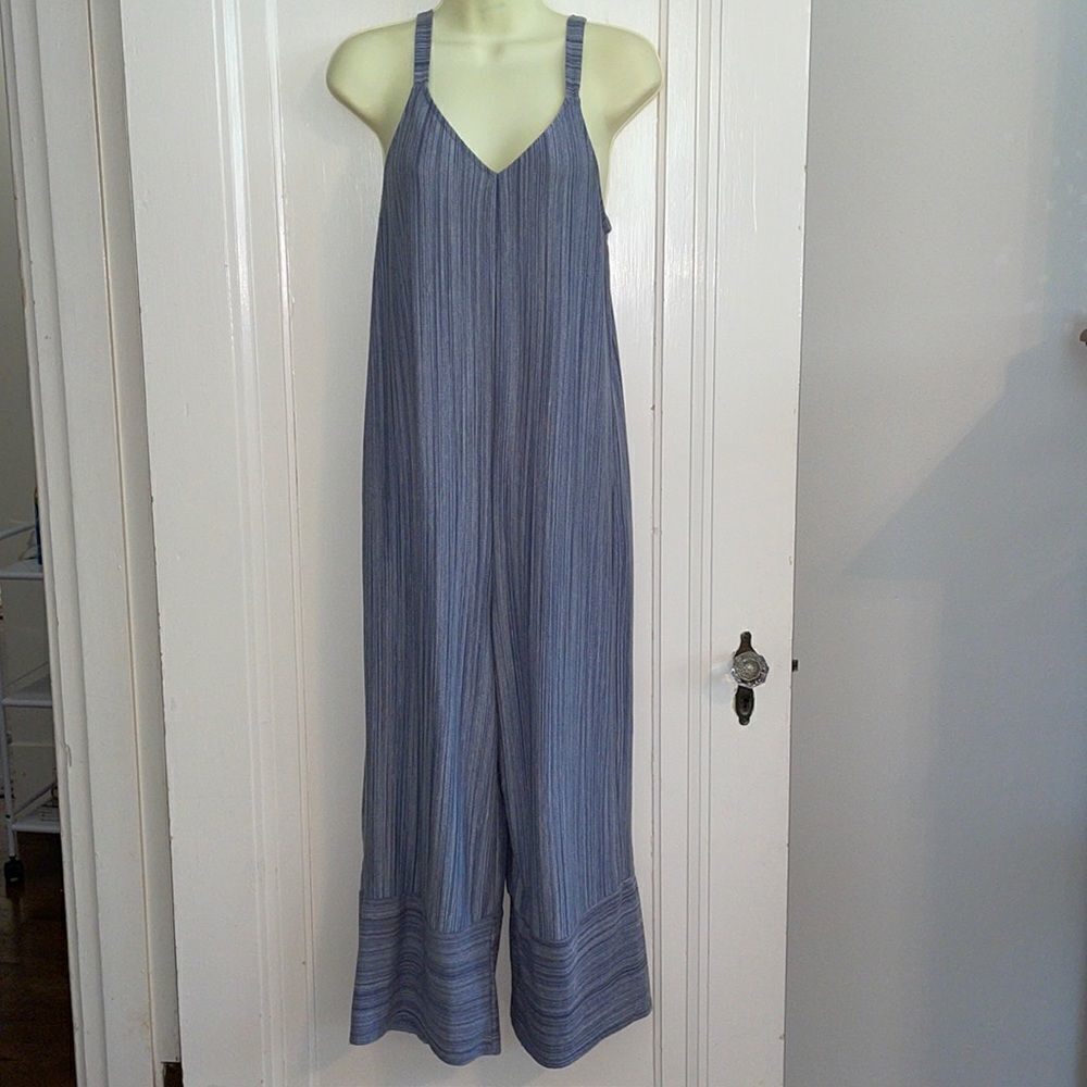 ‎Eiffel Designs light blue striped strappy jumpsuit/romper